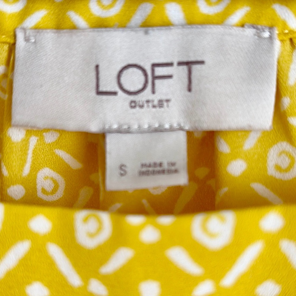 LOFT Outlet Square Neck Puff Sleeve Top - Picture 2 of 13
